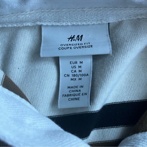 A medium oversized H&M polo long sleeve - Picture 3 of 3